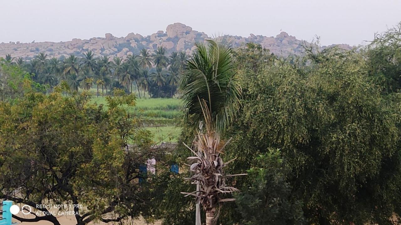 Lohit Homestay Hampi Esterno foto